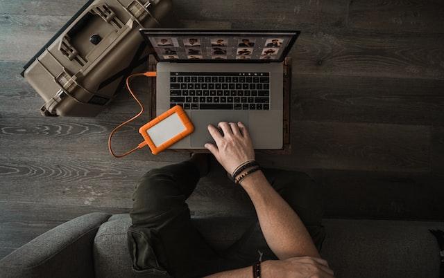 Farcaster Network × DeFi Factor Research